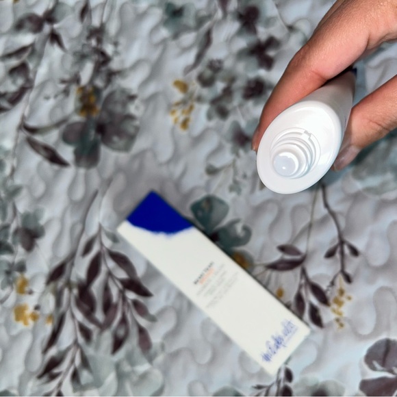 Estée Lauder Beam Team Bronze Hydrate and Glow Estée Edit BRAND NEW - Picture 3 of 4